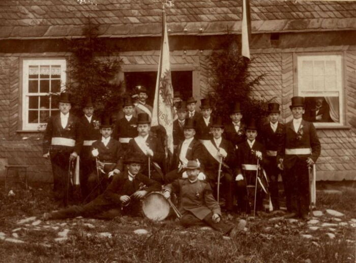 Junggesellenschützen im Jahre 1900