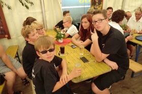 Die Jugend vor der Siegerehrung